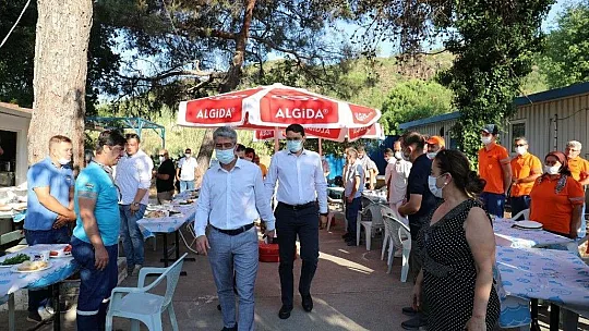 Belediye işçilerine sezon öncesi moral kahvaltısı