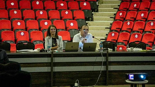 Belediye personellerine sera gazı envanteri eğitimi verildi