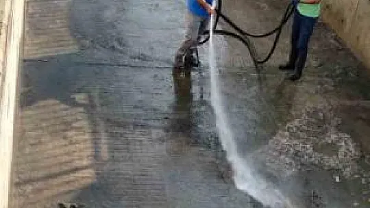 Belediye, dere yataklarını temizledi