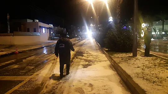 Belediye, tüm imkanlarıyla sahada