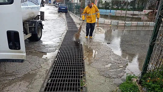 Belediye, tüm imkanlarıyla sahada