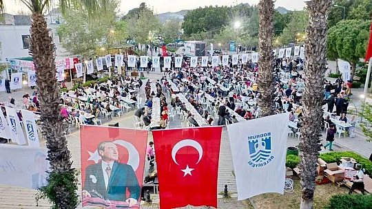Belediyenin iftar programları devam ediyor