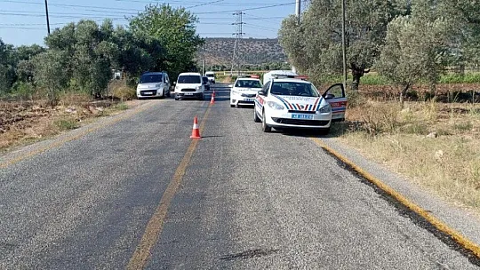 Belediyeye ait araç kaza yaptı 4 kişi yaralandı