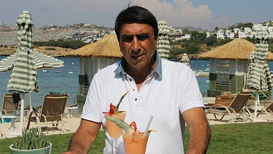 Bentonit kilinden kokteyl yaptılar, yerli ve yabancı turistlerin ilgi odağı oldu