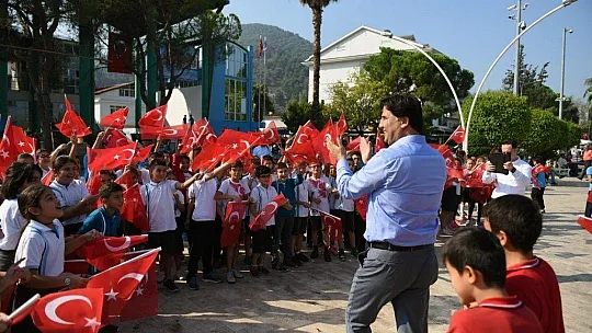 Beşkaza Meydanı'nda Nefes Kesen Gösteriler
