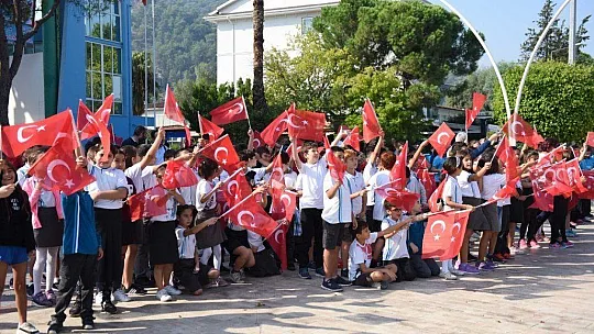 Beşkaza Meydanı'nda Nefes Kesen Gösteriler