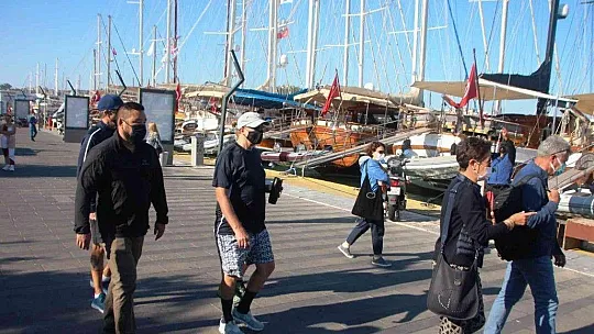 Bill Gates Bodrum Kalesini karış karış gezdi