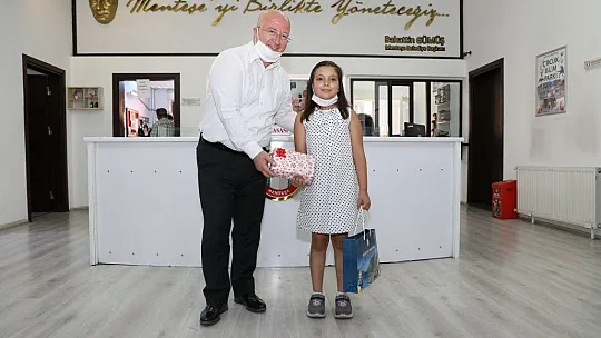 Repliği Söylediler, Ödülü Kazandılar
