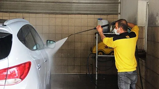Bodrum'a çamur yağdı, oto yıkamacılarda yer kalmadı