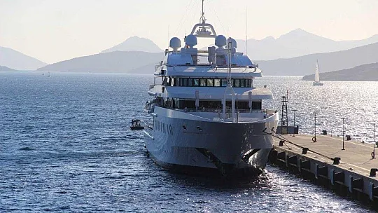 Bodrum'a demir atan 118 milyon dolarlık yüzen sarayın günlük kirası dudak uçuklattı