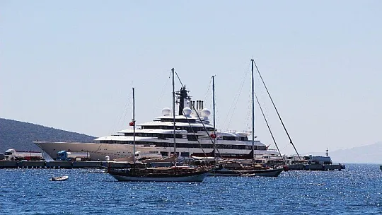 Bodrum'a gelen 2 milyar dolarlık yat, 3,5 milyon liralık yakıt aldı