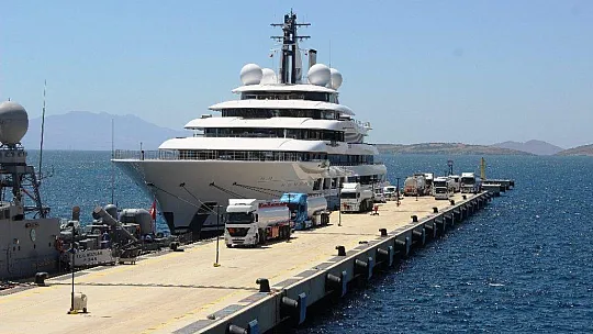 Bodrum'a gelen 2 milyar dolarlık yat, 3,5 milyon liralık yakıt aldı