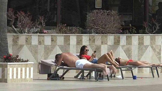 Bodrum'a gelmek isteyen turistler rezervasyonsuz gelirse kapıda kalabilir
