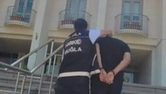 Bodrum'a uyuşturucuyla girmeye çalışırken yakalandı