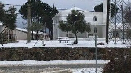 Bodrum'a yıllar sonra kar yağdı