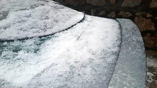 Bodrum'a yıllar sonra kar yağdı