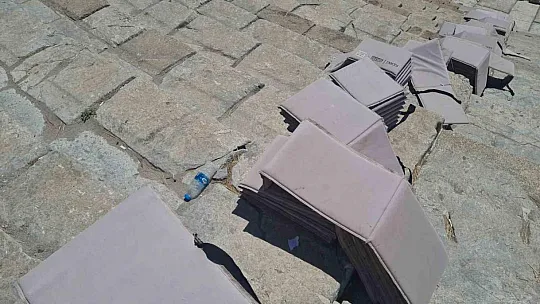 Antik Tiyatro'daki konserler eleştirilerin hedefi oldu