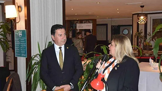 Bodrum Belediye Başkanı Aras'a hizmet ödülü verildi
