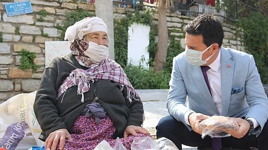 Bodrum Belediyesi 'Yaşlılara Saygı Projesi' başlattı