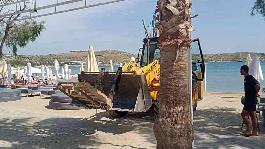 Bodrum Belediyesi ekipleri 'beyaz kum' serimine engel oldu