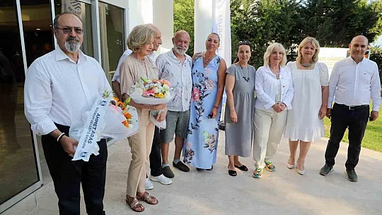 Retrospektif Sergisi Açıldı