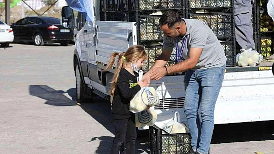 Bodrum Belediyesi üreticiye destek olmaya devam ediyor