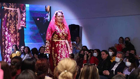 Bodrum'da 'Gelenekten Geleceğe' defilesi düzenlendi
