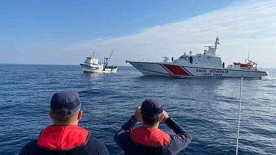 BODRUM'DA 141 DÜZENSİZ GÖÇMEN KURTARILDI, 16'SI YAKALANDI