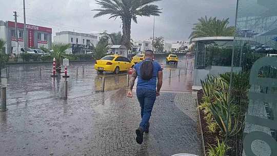 Aralıklarla Üst Üste 3 Hortum Meydana Geldi