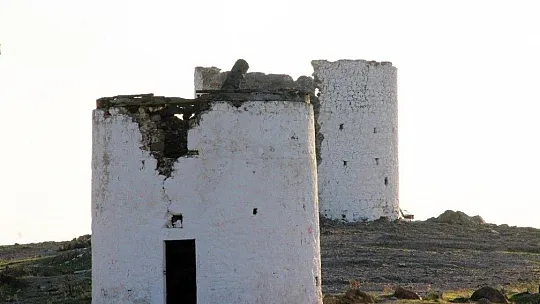 Bodrum'da 300 yıllık tarihi değirmenlerde utanç verici görüntüler