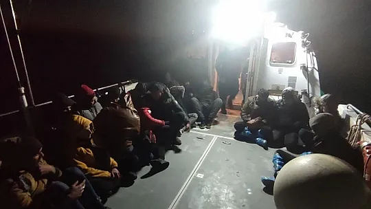 Bodrum'da 35 düzensiz göçmen kurtarıldı