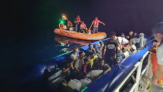 64 Düzensiz Göçmen Karaya Çıkarıldı