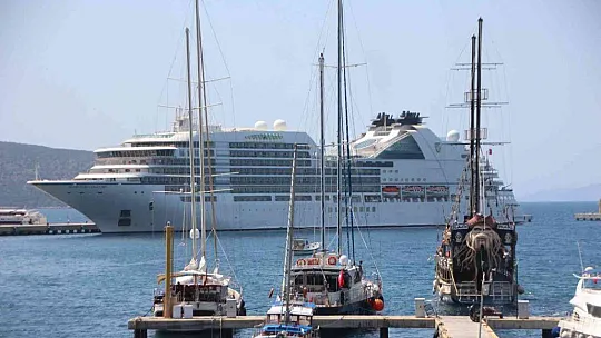 Bodrum'da deniz turizmi bereketli geçiyor