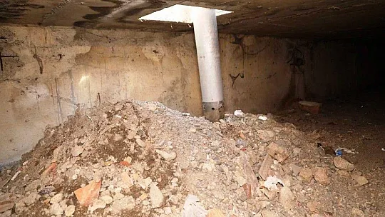 Bodrum'da gönüllüler ve belediye ekipleri temizlik çalışmalarına devam ediyor
