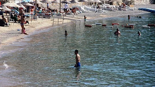 Bodrum'da iç ısıtan görüntüler