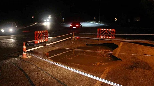 Bodrum'da isale hattı yine patladı