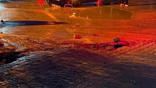 Bodrum'da isale hattı yine patladı