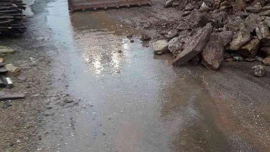 Bodrum'da kırmızı alarm: Ekipler teyakkuza geçti, 'dışarı çıkmayın' uyarısı yapıldı