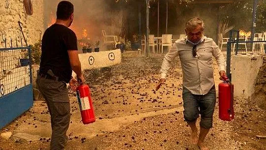 Bodrum'da korkulan oldu, alevler evlere sıçradı