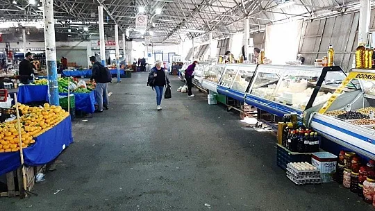 Bodrum'da koronavirüs pazarları boş bıraktı
