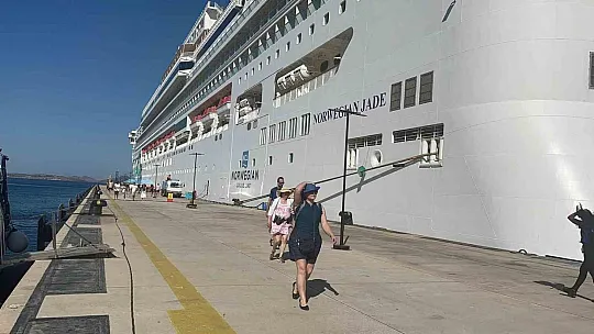 Kruvaziyer turizmi sürüyor