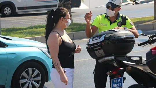 Bodrum'da minibüs ve taksilere Kovid-19 denetimi gerçekleştirildi