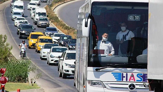 Bodrum'da nüfus 1 milyona yaklaştı, oteller ve sahiller doldu taştı