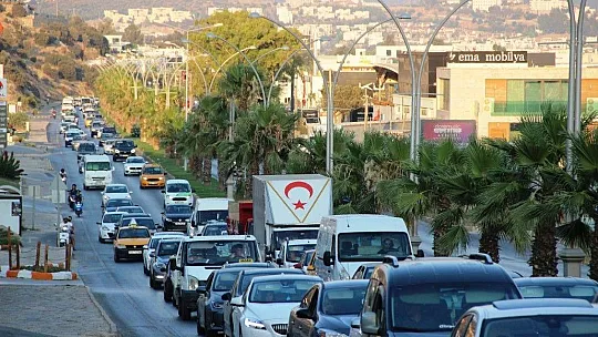 Bodrum'da nüfus 1 milyona yaklaştı, oteller ve sahiller doldu taştı