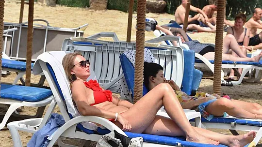 Oyunu kullanan denize akın etti