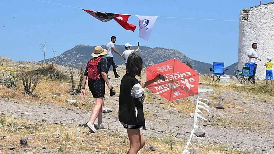 Bodrum'da renkli uçurtma festivali