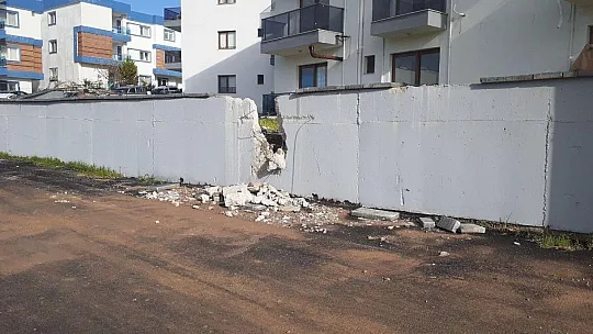 Bodrum'da sağanak yağmur sonrası temizlik çalışması başlatıldı