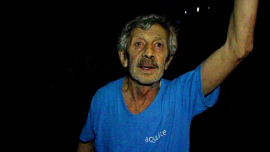 Bodrum'da su hattı bomba gibi patladı evleri, iş yerlerini su bastı