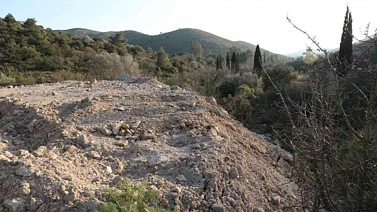 Bodrum'da yanan ormanlık alan kaçak hafriyatla doldu