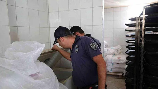 ZABITA EKİPLERİNDEN FIRIN VE PASTANELERE DENETİM